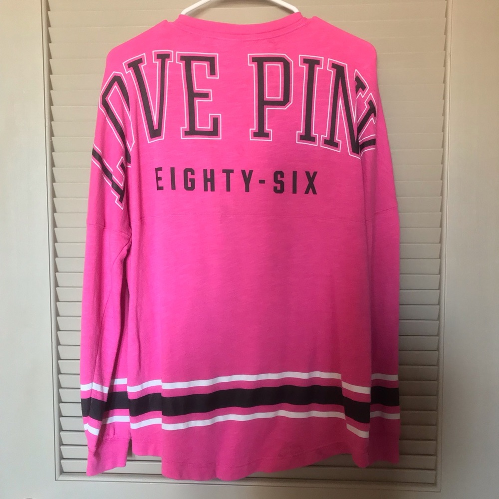Love pink varsity crew